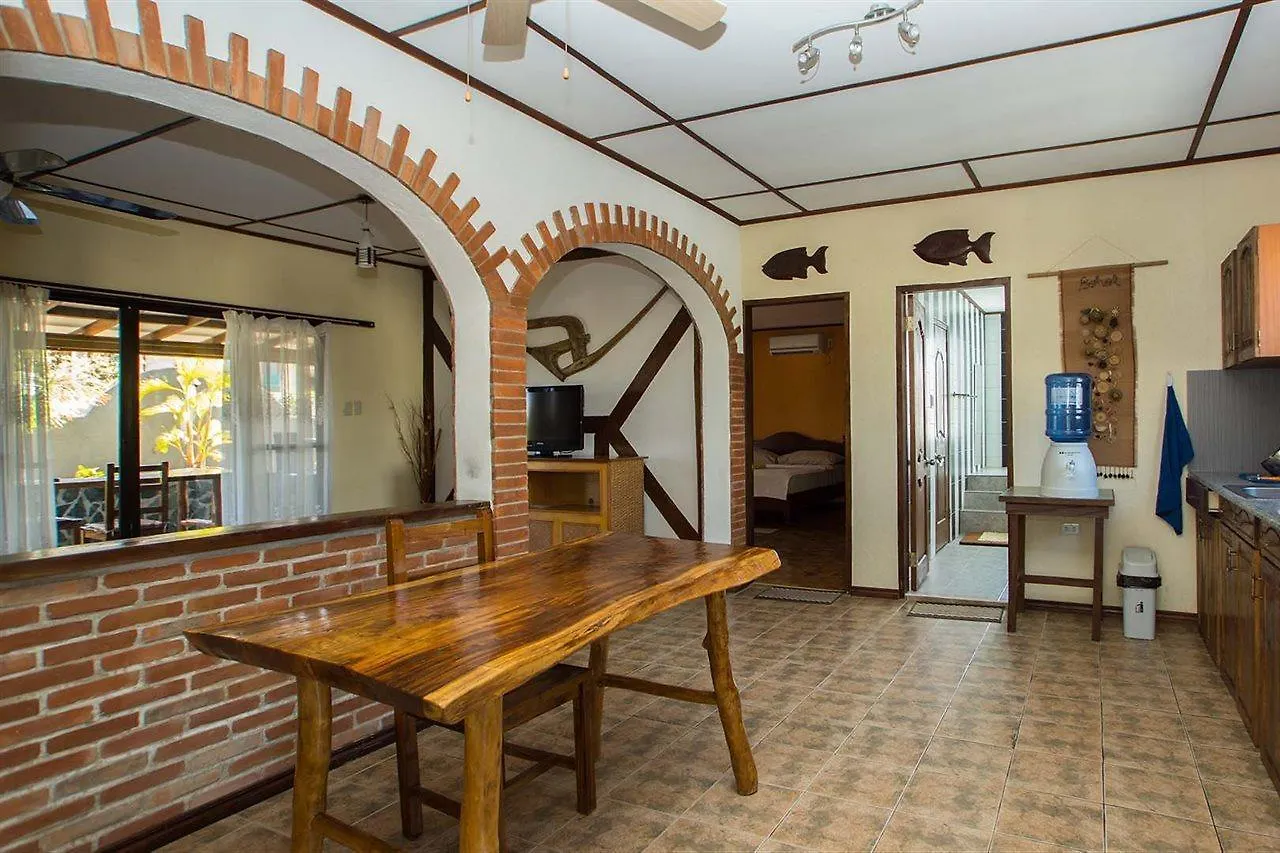 Tiptop Hotel, Resto And Delishop Panglao-stad